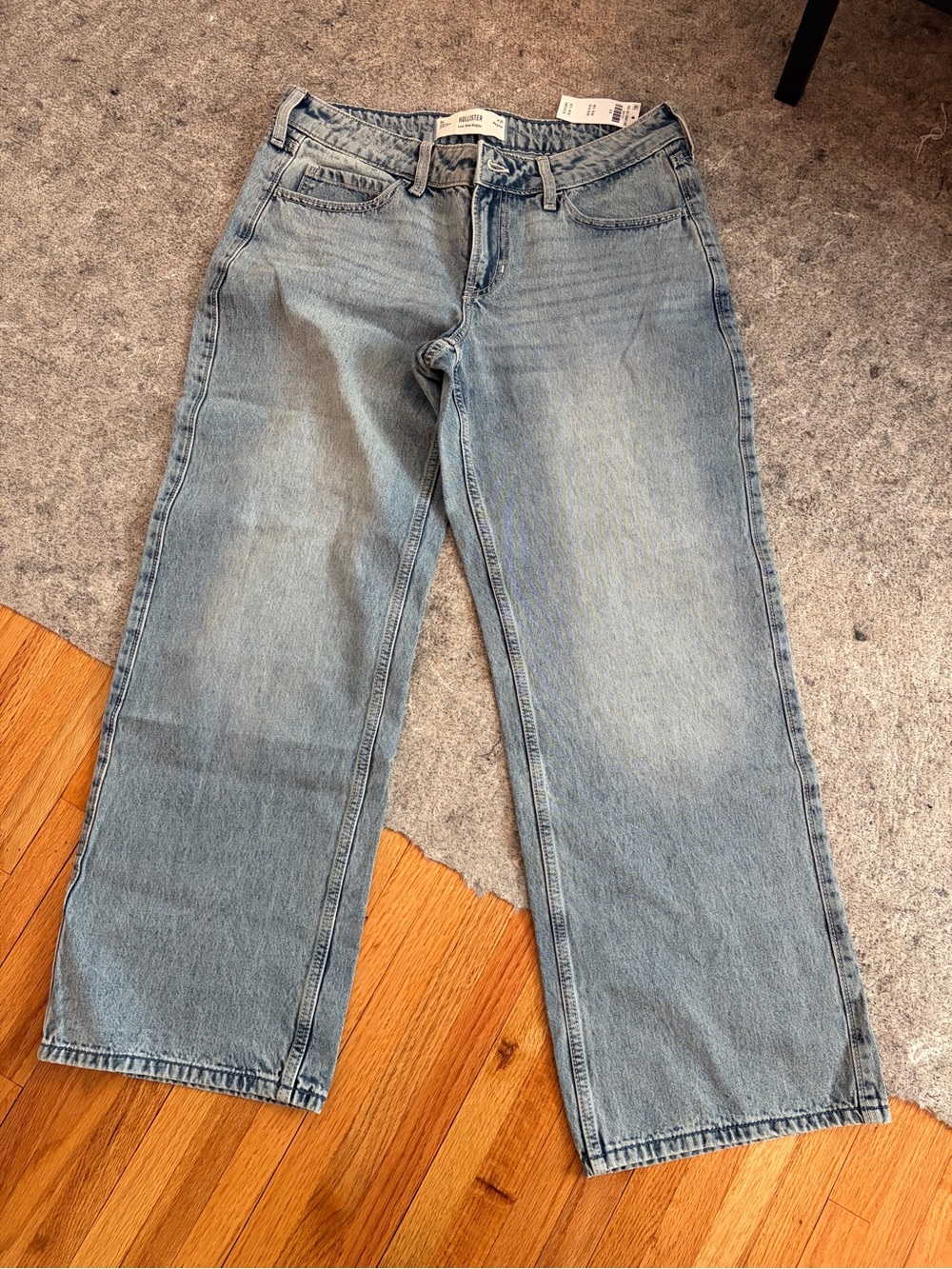 Hollister Light Blue Women’s Low Rise Baggy Jeans